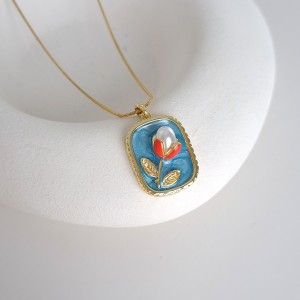 گردنبند زنجیر استیل گل لاله برجسته