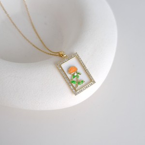 گردنبند زنجیر استیل تابلو رز نارنجی برجسته