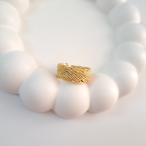 انگشتر بافت حصیری طلایی