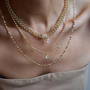گردنبند زنجیر طرح طلا سه نگین (روکش طلا )