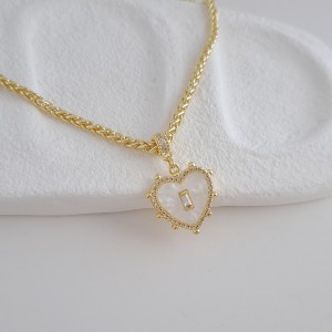 گردنبند نوشته لاو love *