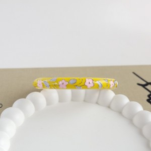 دستبند بنگل میناکاری زرد گل صورتی