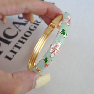 دستبند بنگل میناکاری سبز گل سفید*