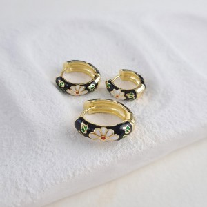 گوشواره پک سه تایی میناکاری مشکی گل سفید*