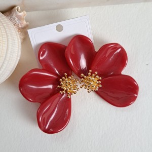گوشواره گل سه پر قرمز زارا *