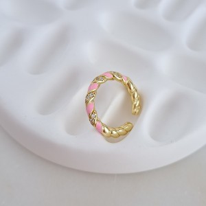 انگشتر پیچ میناکاری صورتی