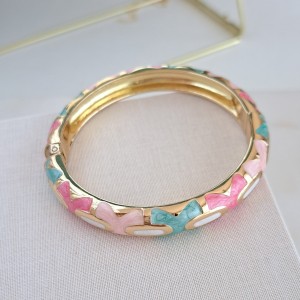 دستبند بنگل سفید صورتی آبی صدفی *