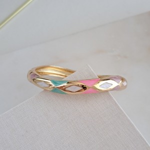 دستبند بنگل لوزی سفید صورتی آبی صدفی *