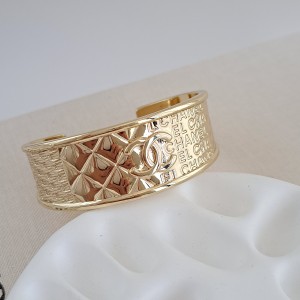 دستبند کاف شانل*