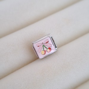 چارم نومینیشن گیلاس پاپیونی پایه نقره ای *