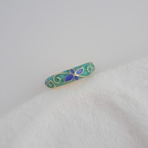 انگشتر تک گل سورمه‌ای زمینه سبز*