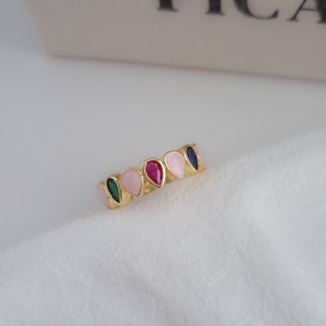 انگشتر نگین اشکی میناکاری صورتی و نگین‌های رنگی