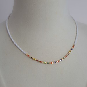 گردنبند مهره ای سفید و مهره رنگی*