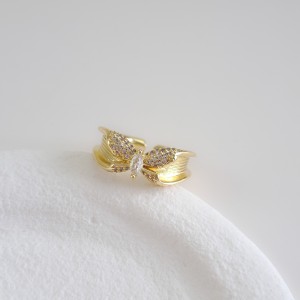 انگشتر پروانه  نمای دیگر