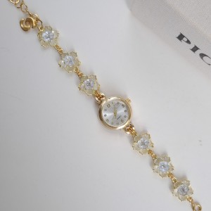 ساعت فلاور سفید*