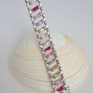 دستبند نقره‌ای باگت رنگی