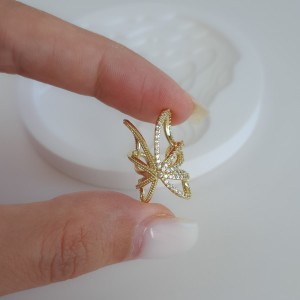 گوشواره ایرکاف پروانه طرح طلا
