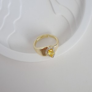 انگشتر انگشت کوچک نگین زرد