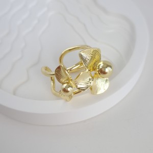 انگشتر دو گل طلایی بزرگ*