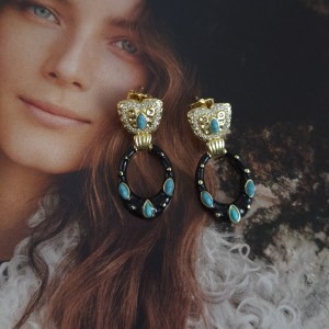 گوشواره وینتیج سنگ فیروزه و میناکاری مشکی*