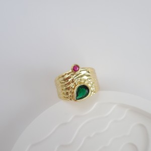 انگشتر وینتیج اروپایی نگین اشکی سبز و قرمز*