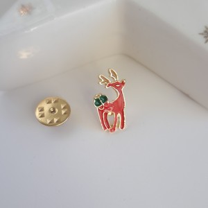 سنجاق لباس گوزن*