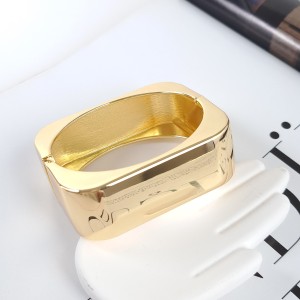 دستبند فشن زنانه