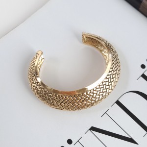 دستبند بنگل وینتیج زارا استایل*