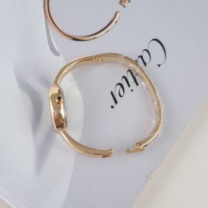 ساعت کارتیه طلایی