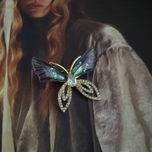 سنجاق لباس شاپرک*