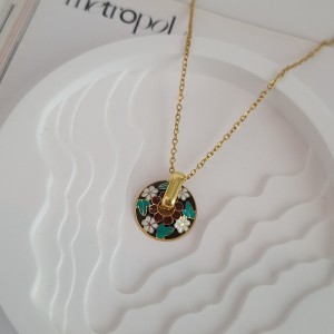 گردنبند وینتیج میناکاری مشکی گل سفید*