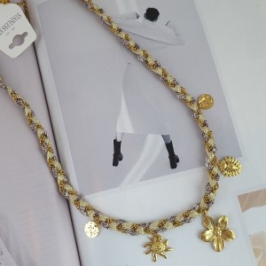 گردنبند  آویز بابونه و خورشید