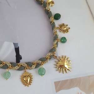 گردنبند آویز قلب و گل و ماه