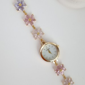 ساعت گل شش‌پر سواروسکی