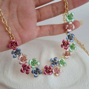 گردنبند مینا کاری گل‌های رنگی*