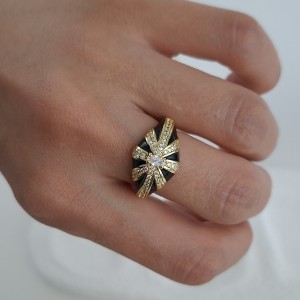 انگشتر نگین زیرکنیوم