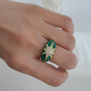 انگشتر ستاره نگین دار
