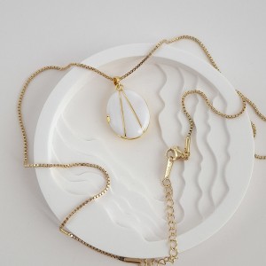 گردنبند لاکت میناکاری سفید*