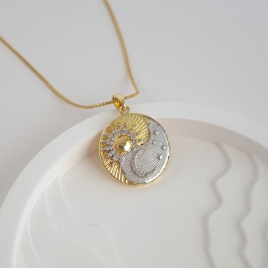 گردنبند خورشید و ماه و ستاره*