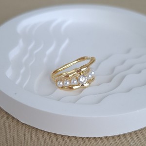 گوشواره ایرکاف گل باگت دار با نگین سبز *