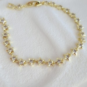 دستبند ستاره طلایی