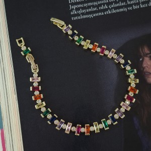 دستبند باگت رنگی و نگین دایره *