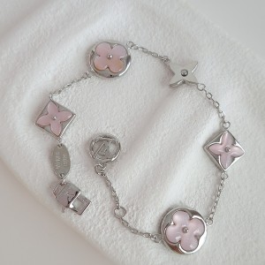 فروشگاه زیورآلات واکسسوری