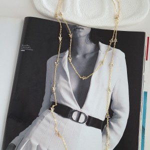 گردنبند رو لباسی دو ردیفه ستاره شفاف