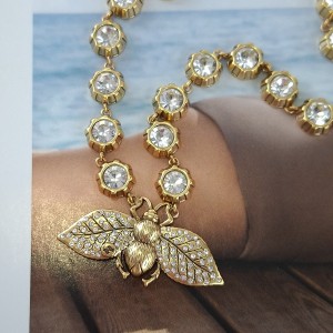 گردنبند چوکر حشره گوچی مستر**