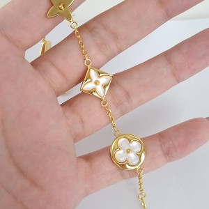 دستبند لویی ویتون صدف سفید پایه طلایی مستر**