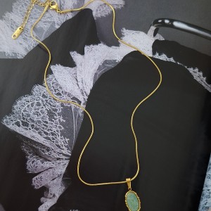 گردنبند پلاک سنگ