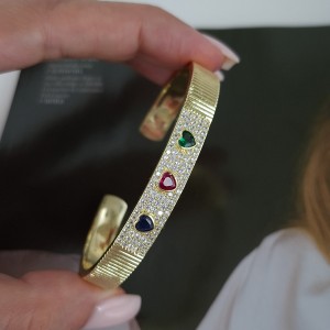 بنگل طرح طلا سه نگین قلبی