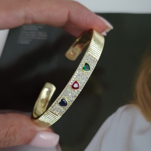 بنگل طرح طلا سه نگین قلبی