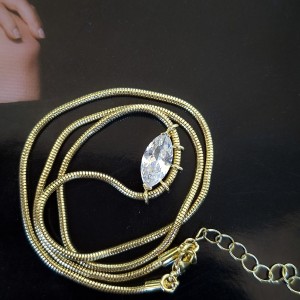 گردنبند طرح طلا ماری